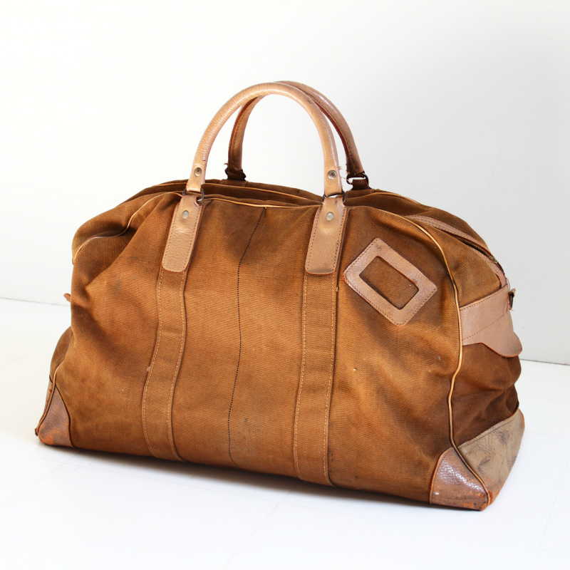 1 duffle bag (1)