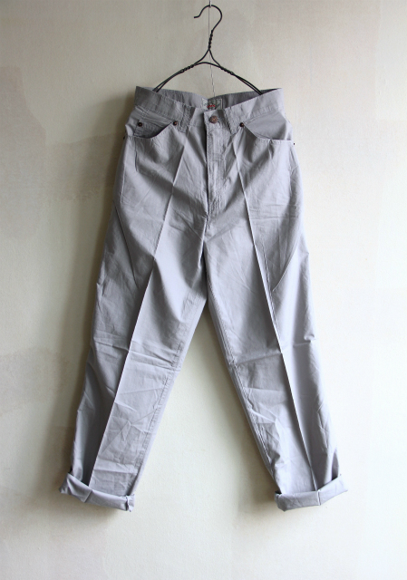 24 levis summer gry (1)