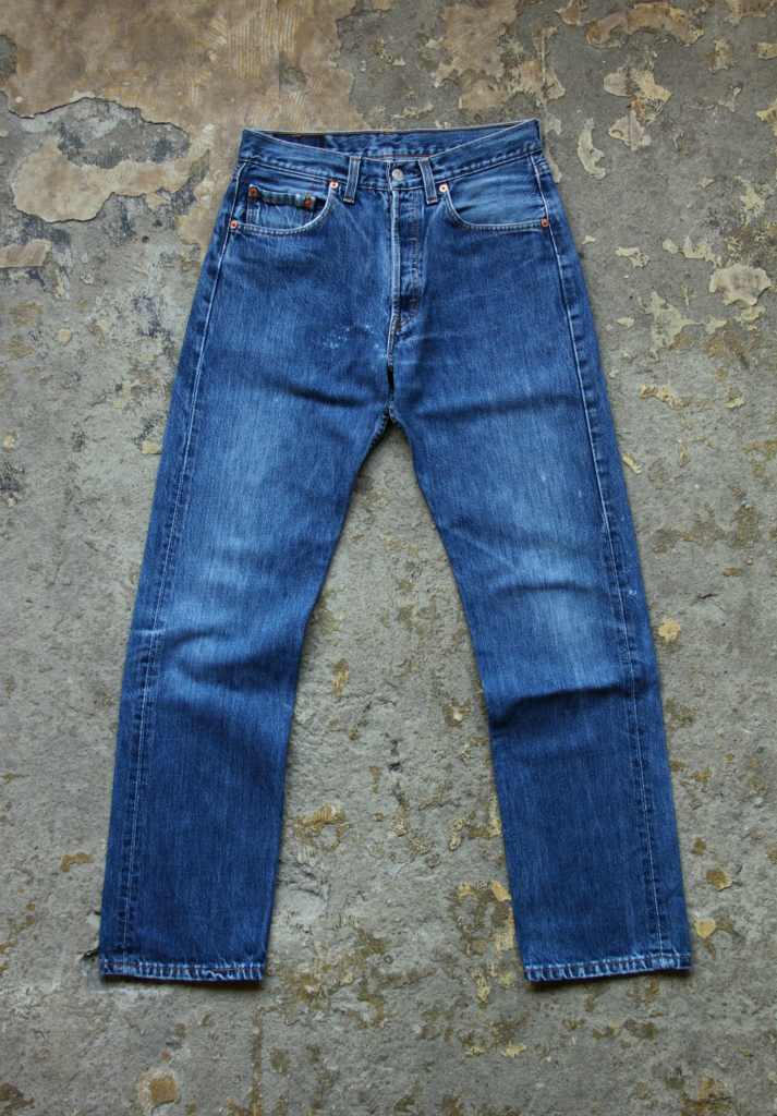 25 uk levis 90s (1)